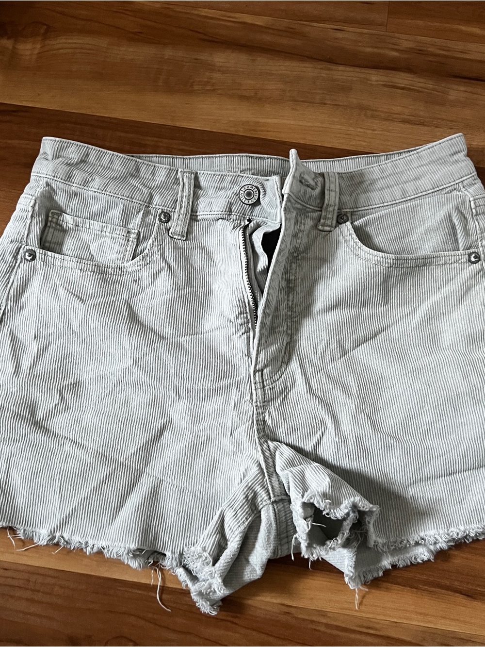 American Eagle Women's Light Green High-Waist Corduroy Shorts